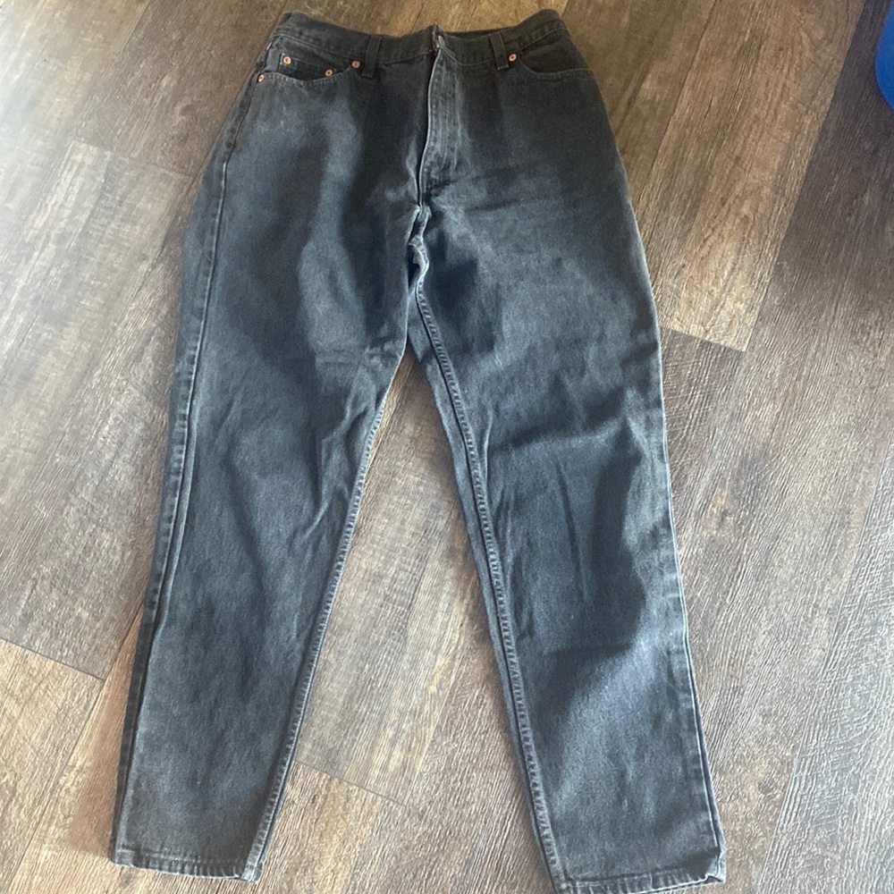 Womens Levi’s 550 Relaxed Fit Tapered Leg “mom jean”
